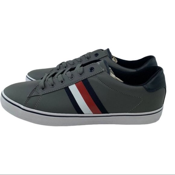 Tommy Hilfiger Men's Paris Sneakers , Size 13M - Picture 2 of 13